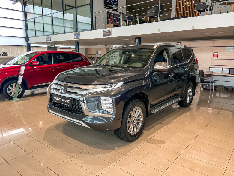Mitsubishi Pajero Sport 2023