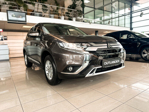 Проведи літо з Mitsubishi!