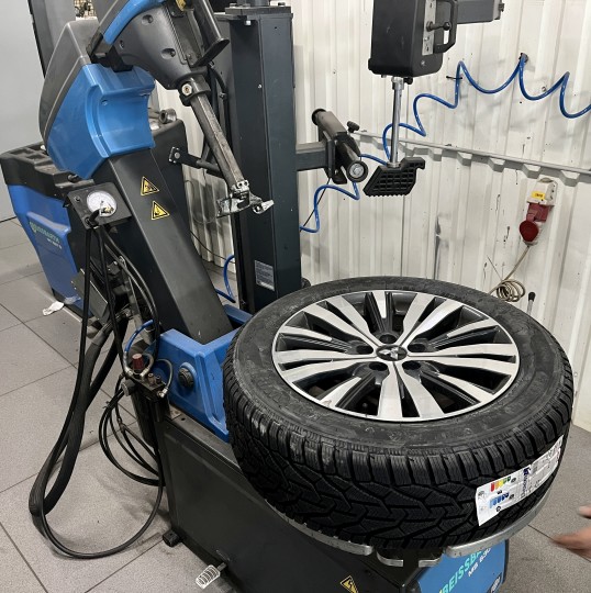 Замовляй шиномонтаж та отримай діагностику ходової у подарунок