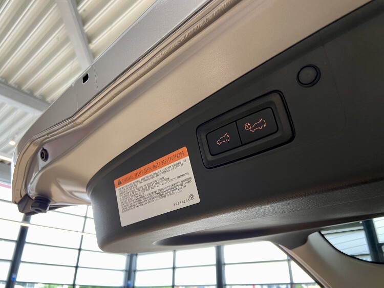 Pajero Sport ULTIMATE 3.0V6 8AT 4WD