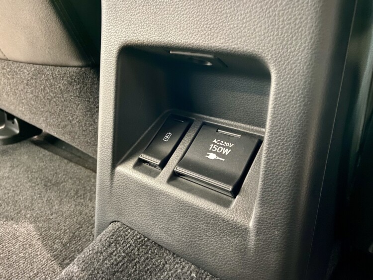 Pajero Sport ULTIMATE 3.0V6 8AT 4WD