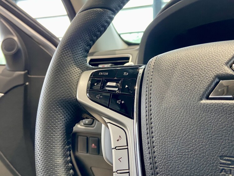 Pajero Sport ULTIMATE 3.0V6 8AT 4WD