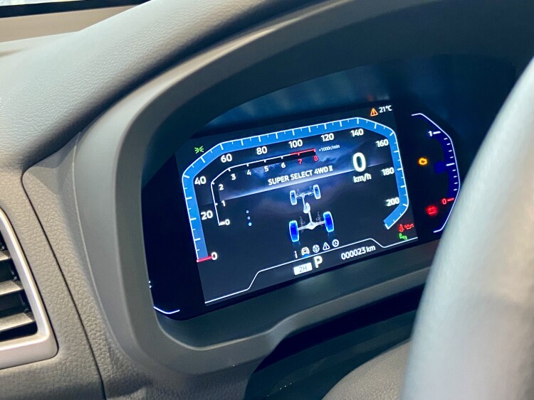 Pajero Sport ULTIMATE 3.0V6 8AT 4WD