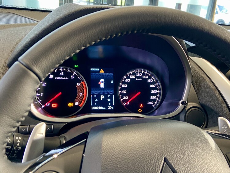 Eclipse Cross Invite