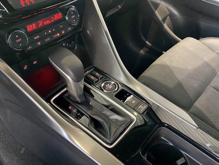 Eclipse Cross Instyle