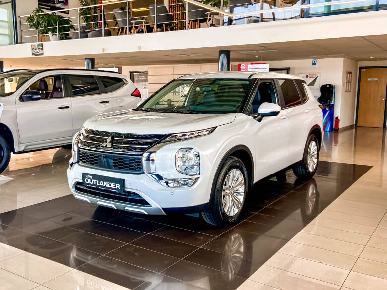 Новий Mitsubishi Outlander 2.5 MiVEC CVT (184 к.с.) S-AWC Intense 2024